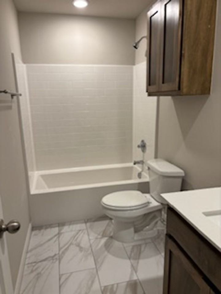 9112 Blackfork Ln - Photo 5 of 15