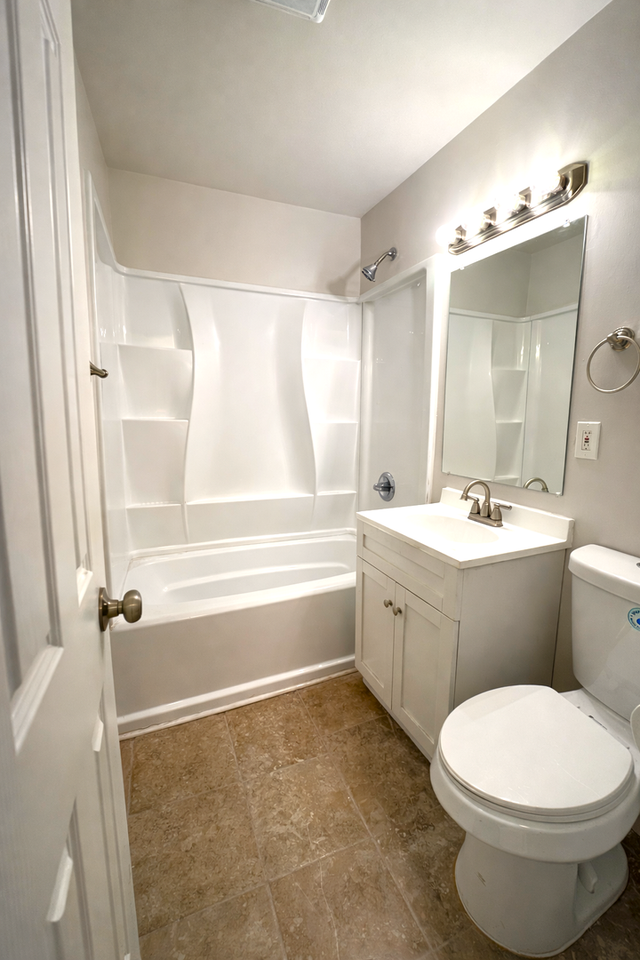 11316 Donnelly Ave - Photo 7 of 12