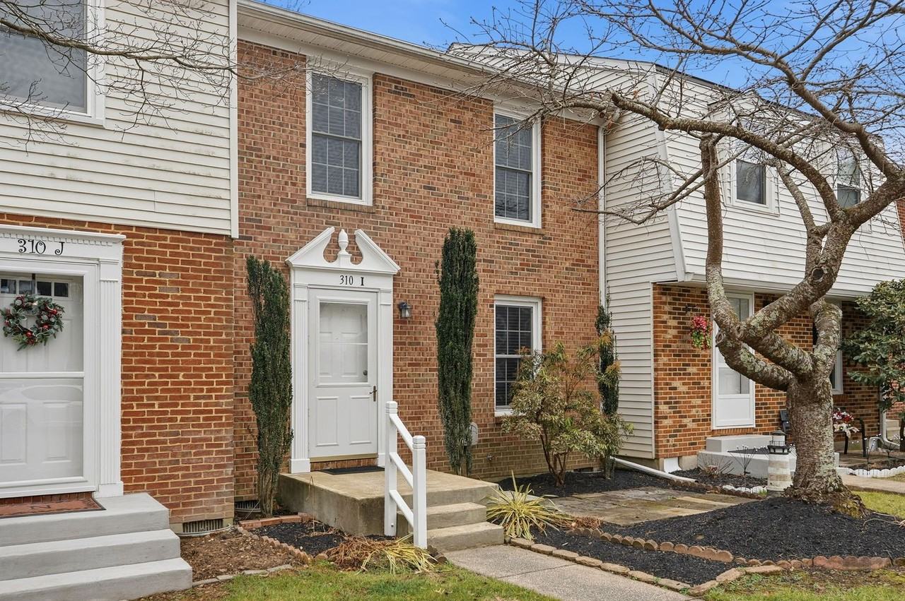 310-I S 11th St - Photo 2 of 38