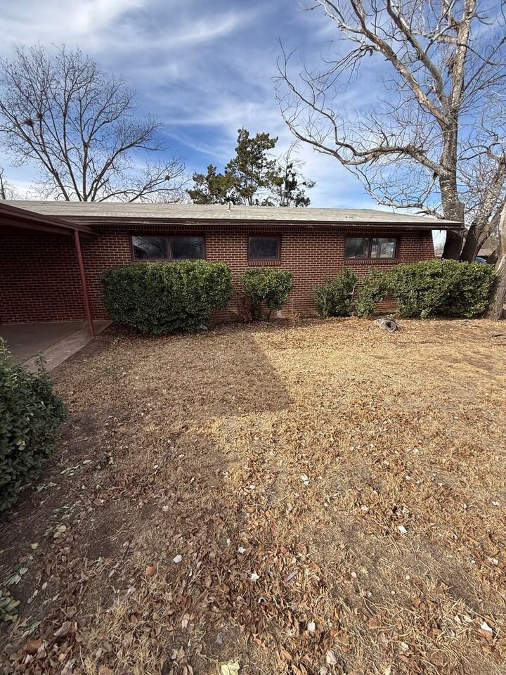 2701 38th St - Photo 3 of 16