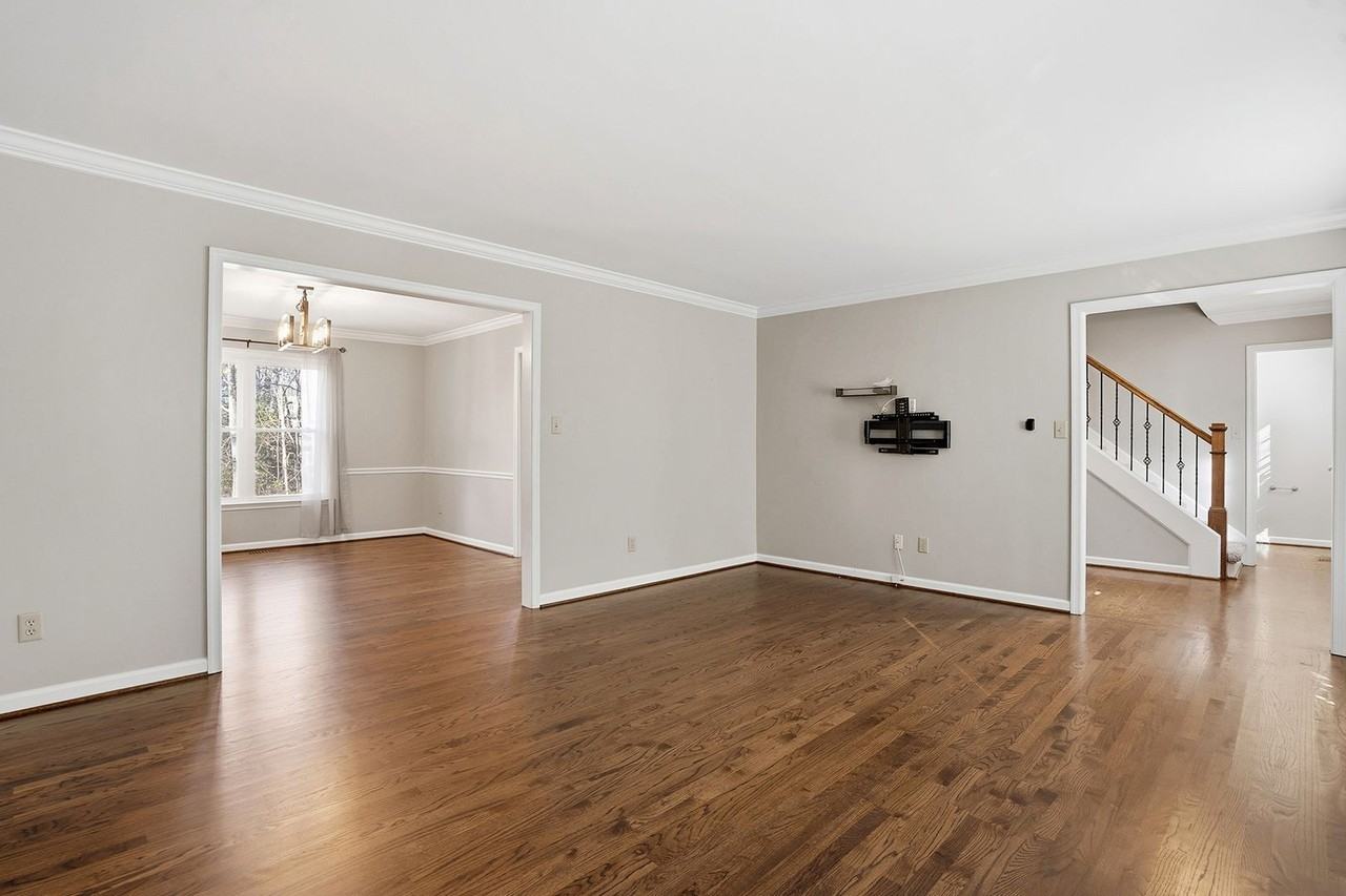 4816 Holly Brook Dr - Photo 4 of 29