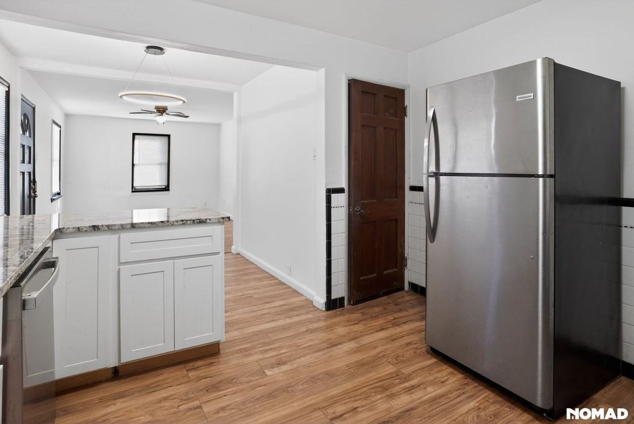 7616 Stanwood Dr - Photo 2 of 32