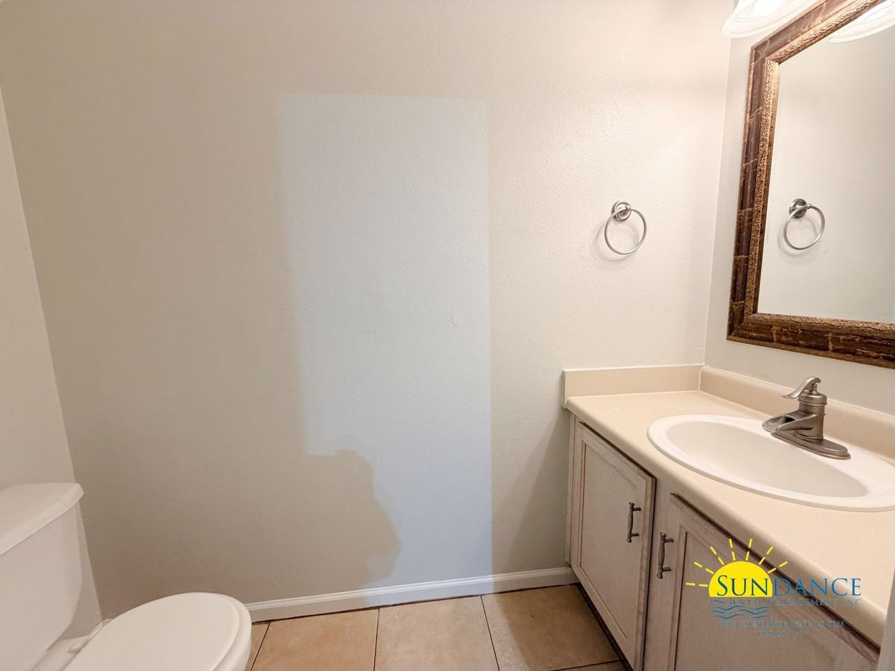 211 3rd St Se - Photo 6 of 17