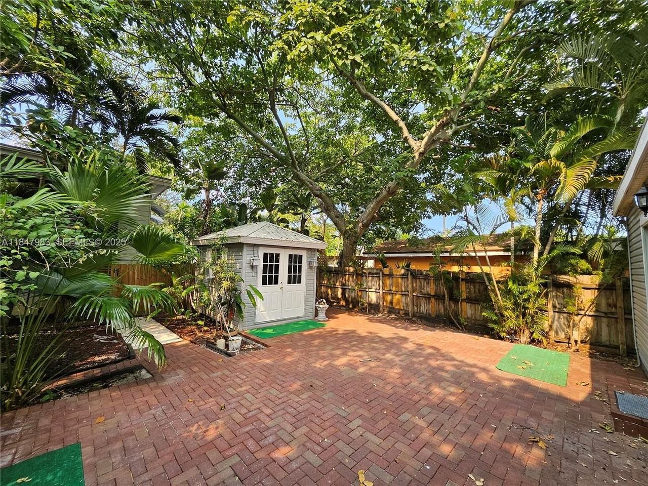 38 Sw 6th St #38 - Photo 6 of 38