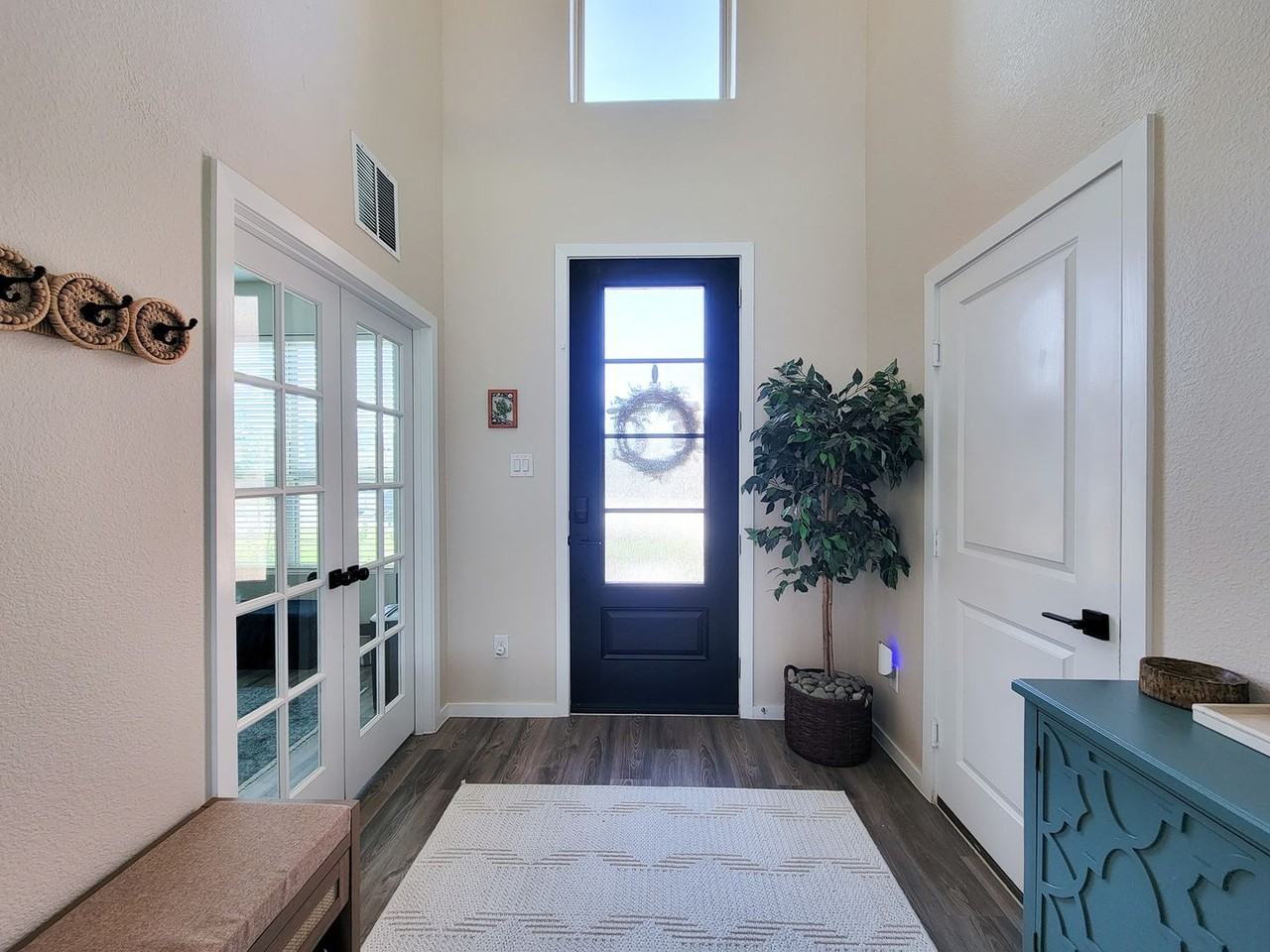 2901 Blossom Crest Way - Photo 3 of 39