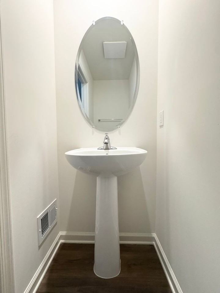 229 Clifton Mnr - Photo 5 of 21