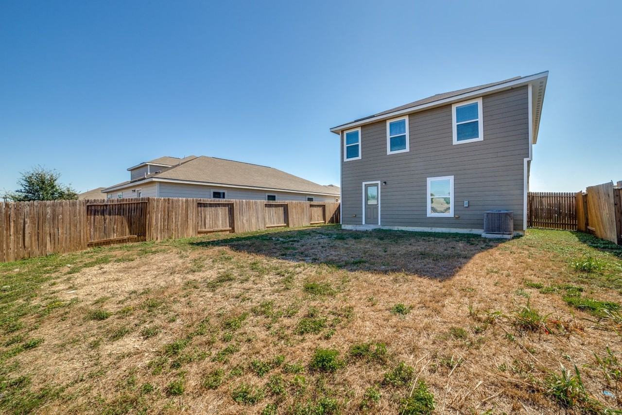 11757 Davalos Ln - Photo 2 of 24