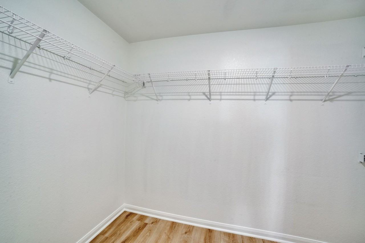 11757 Davalos Ln - Photo 4 of 24