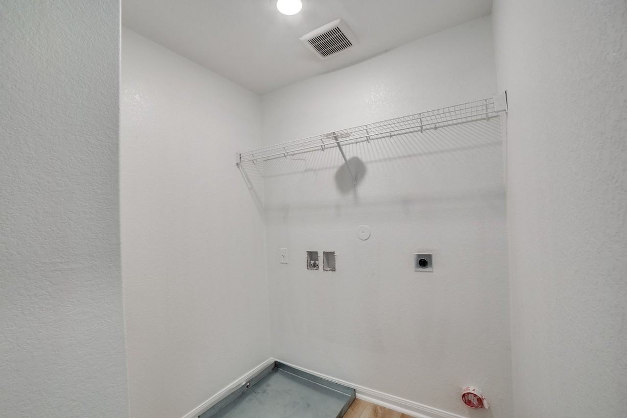 11757 Davalos Ln - Photo 6 of 24