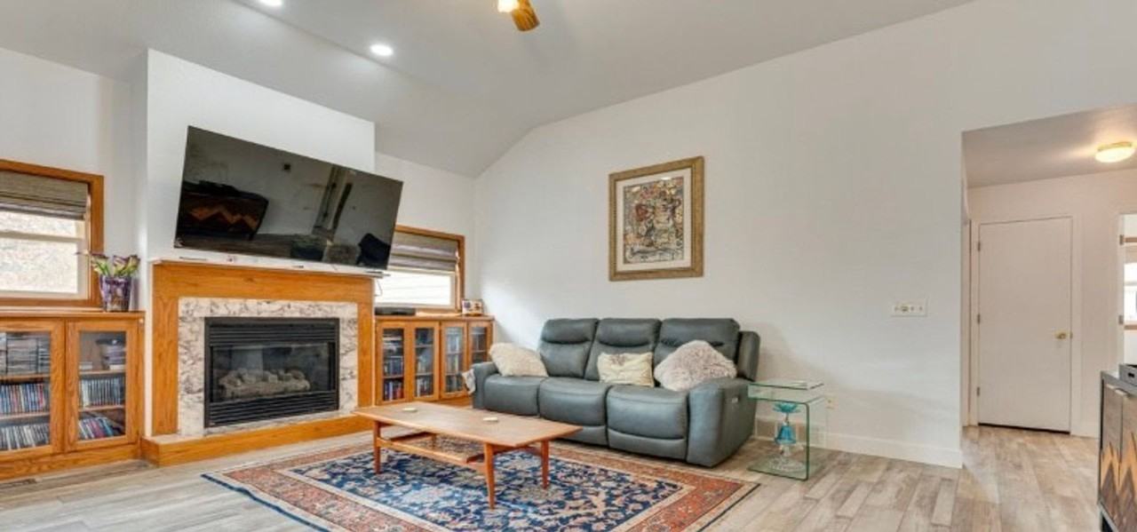 207 Sioux Dr - Photo 3 of 9