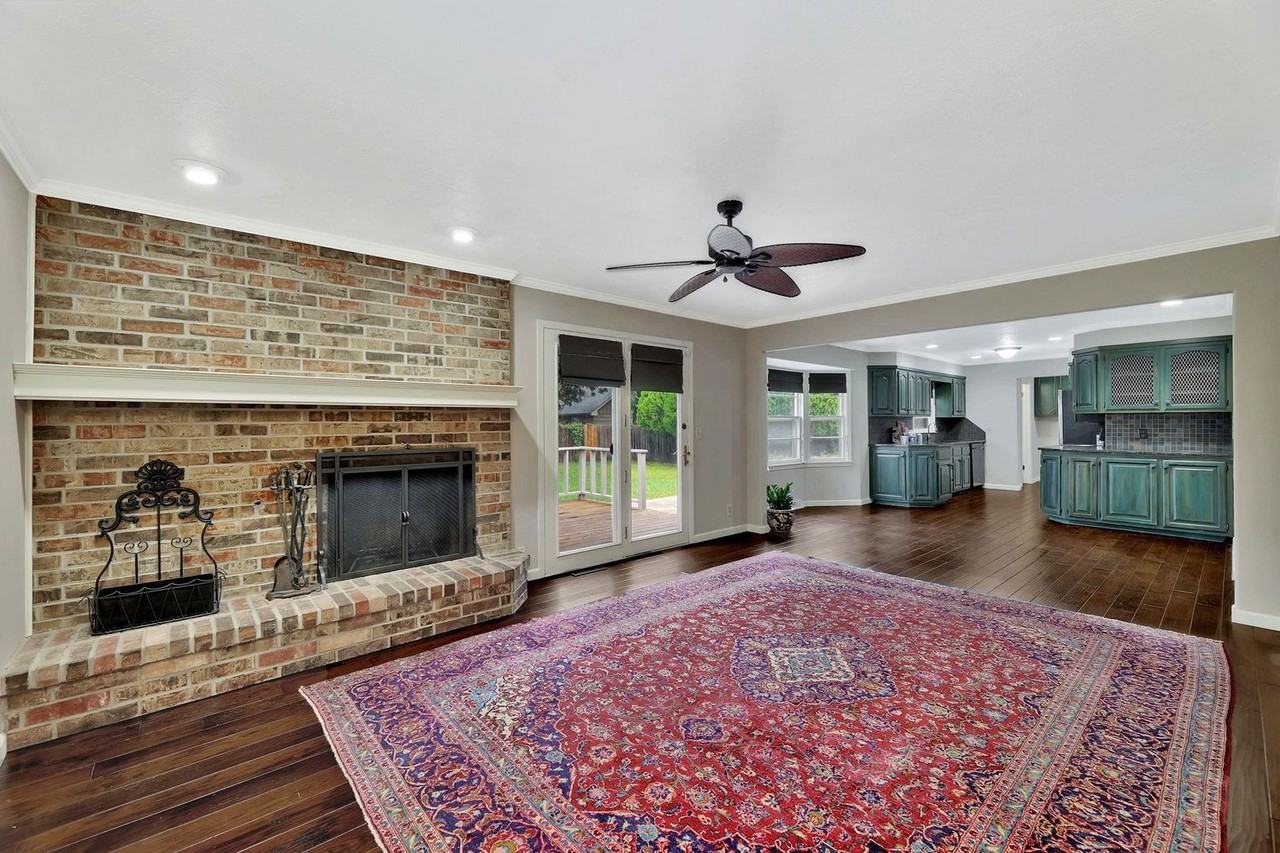 119 N Burr Oak Rd - Photo 7 of 31