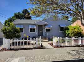 featured image of 111 Florence St