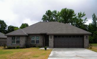 featured image of 1204 Laurel Ln