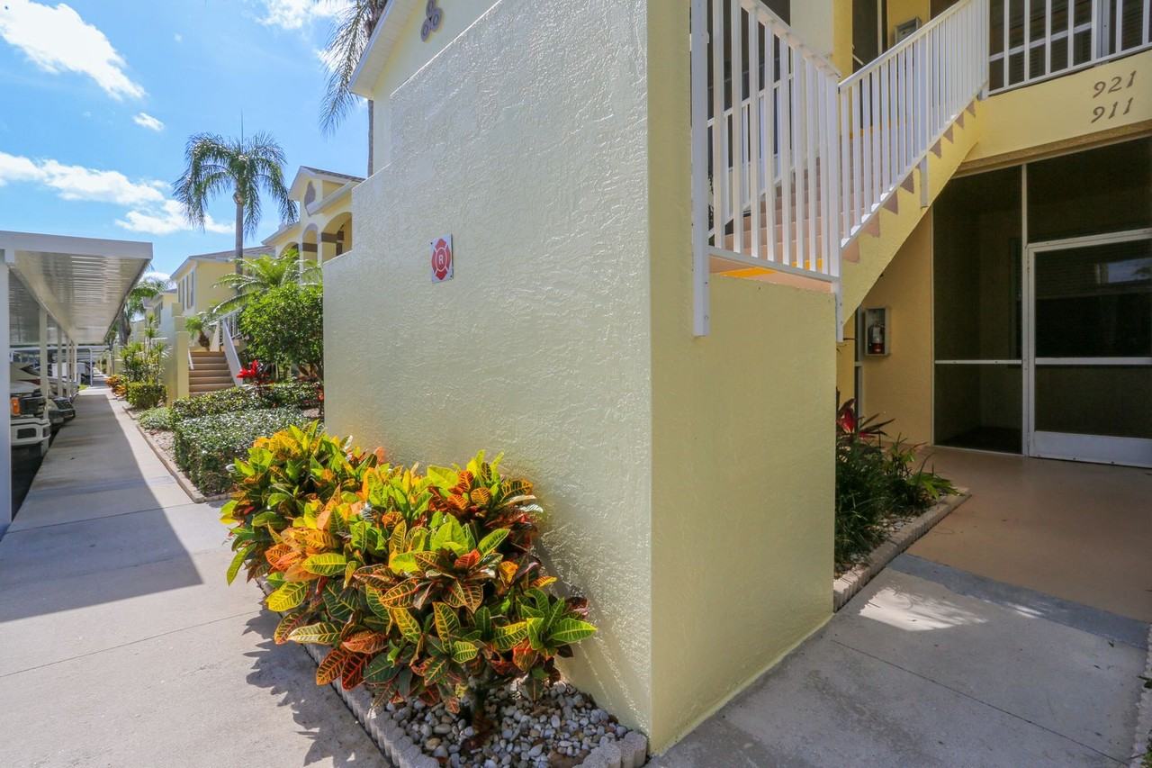 1308 Mainsail Dr #911 - Photo 6 of 30