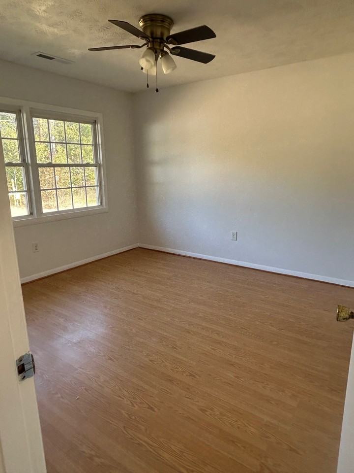 300 Longwood Lane A - L300ON A - Photo 7 of 19