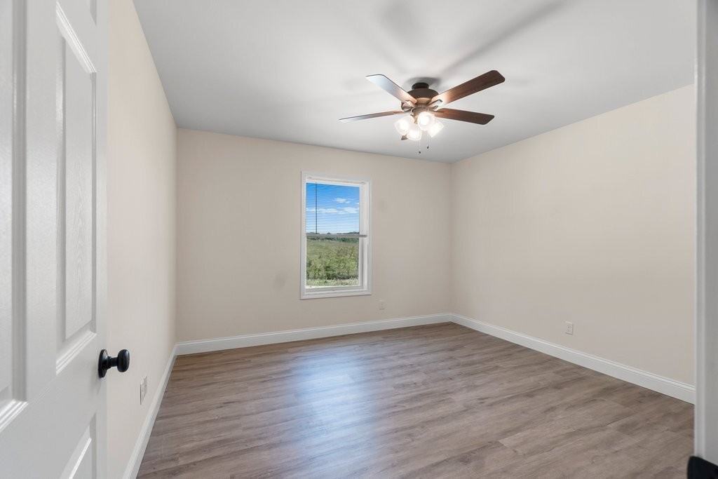 204 Coles Hill - Photo 5 of 12