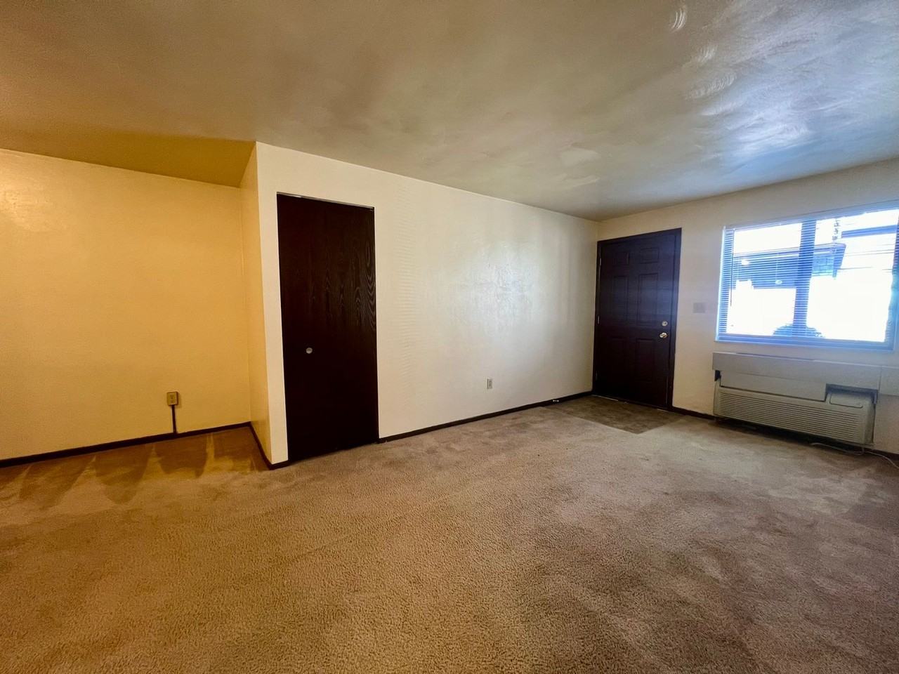 602 Kellywood Mnr - Photo 2 of 9