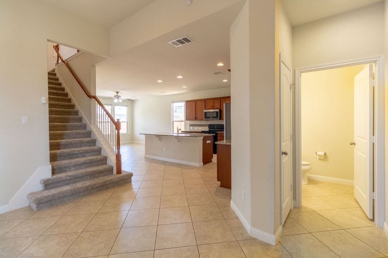 16121 Mcaloon Way - Photo 4 of 35