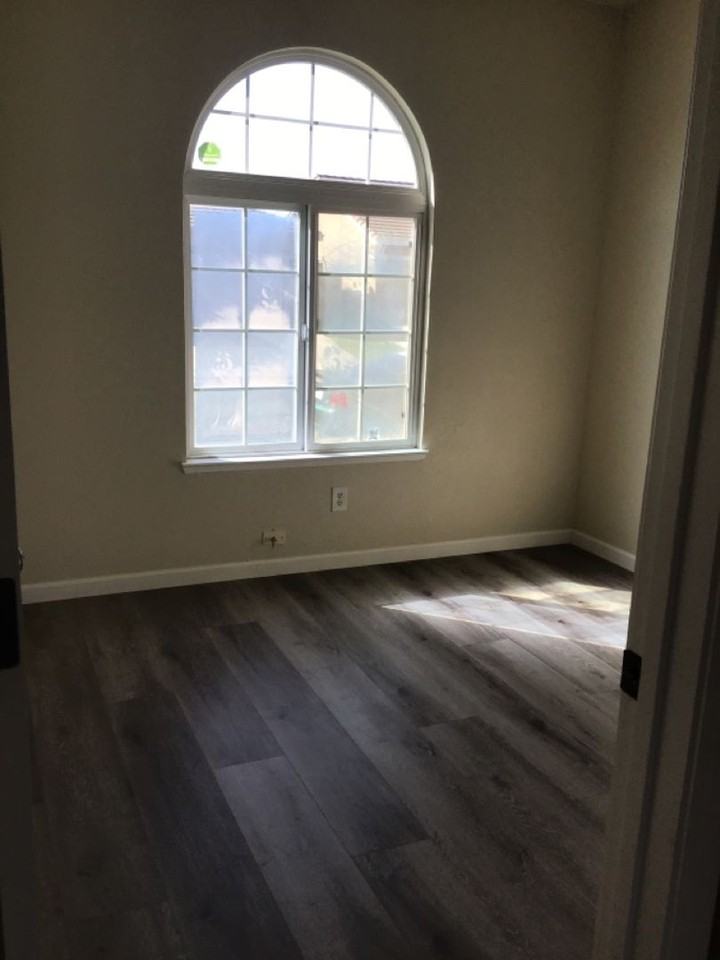 1963 Bonavista Way - Photo 3 of 8