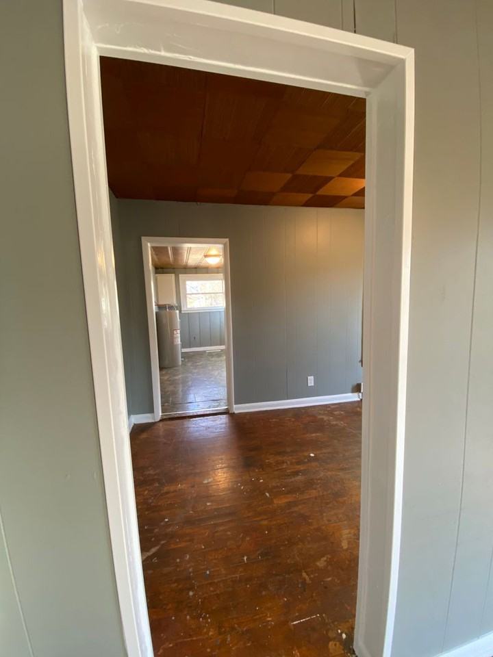 1203 W State St - Photo 7 of 16