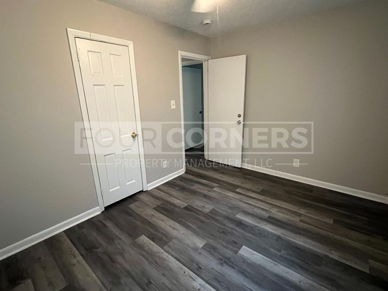 1605 Willow Rd - Photo 7 of 9