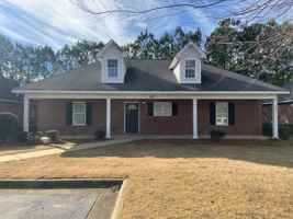 featured image of 802 W Longleaf Dr #17