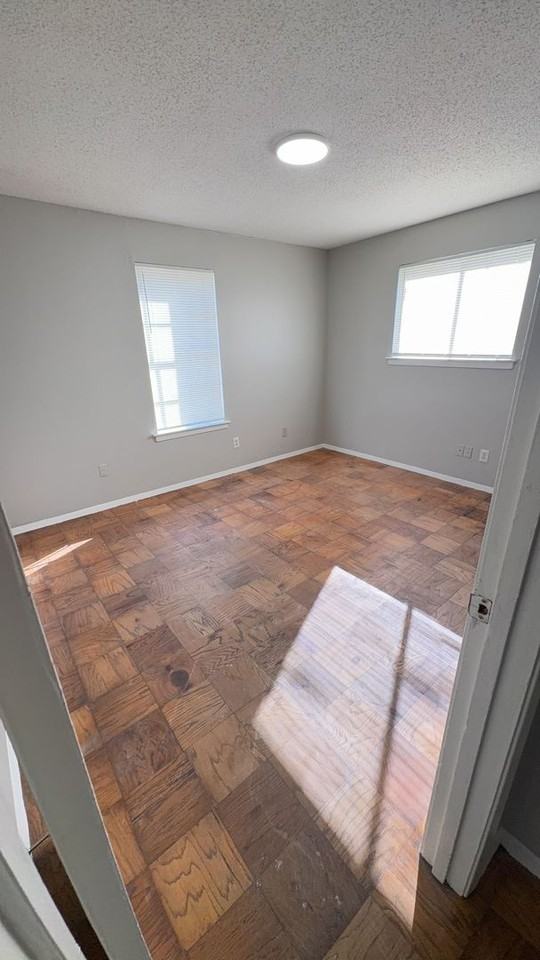 1007 National St - Photo 6 of 6