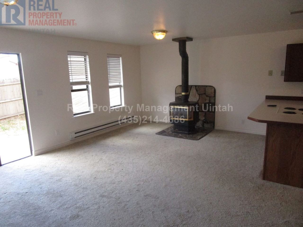 23 Park Cir - Photo 6 of 18