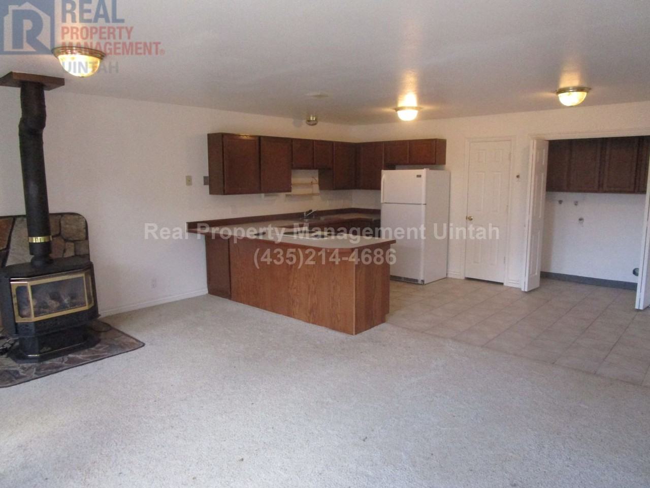 23 Park Cir - Photo 7 of 18