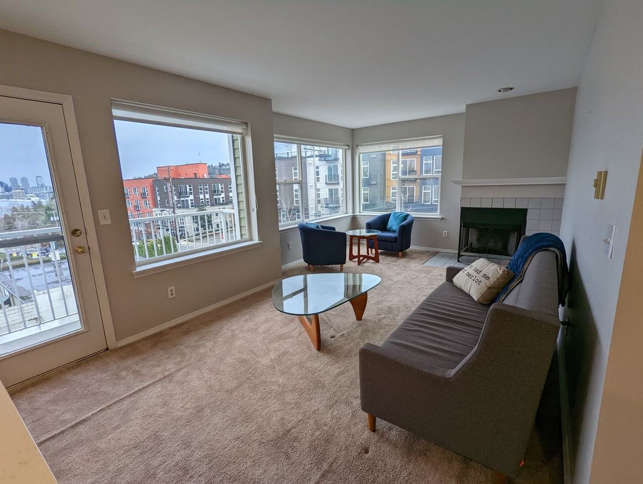 3420 Burke Ave N - Photo 4 of 16