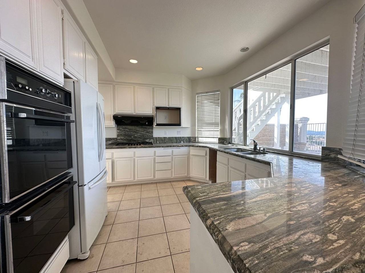 5 Monserrat Pl - Photo 4 of 17