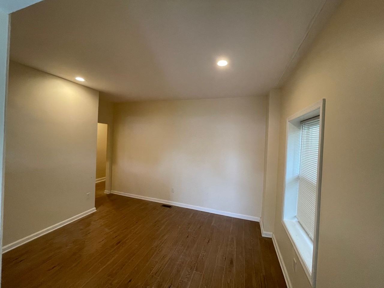 307 S White Horse Pike - Photo 4 of 14