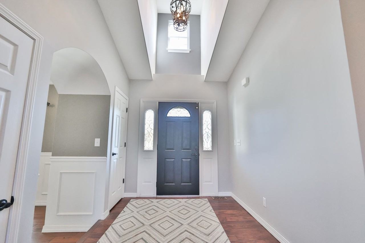 151 N Meadow Ridge Trl - Photo 6 of 50