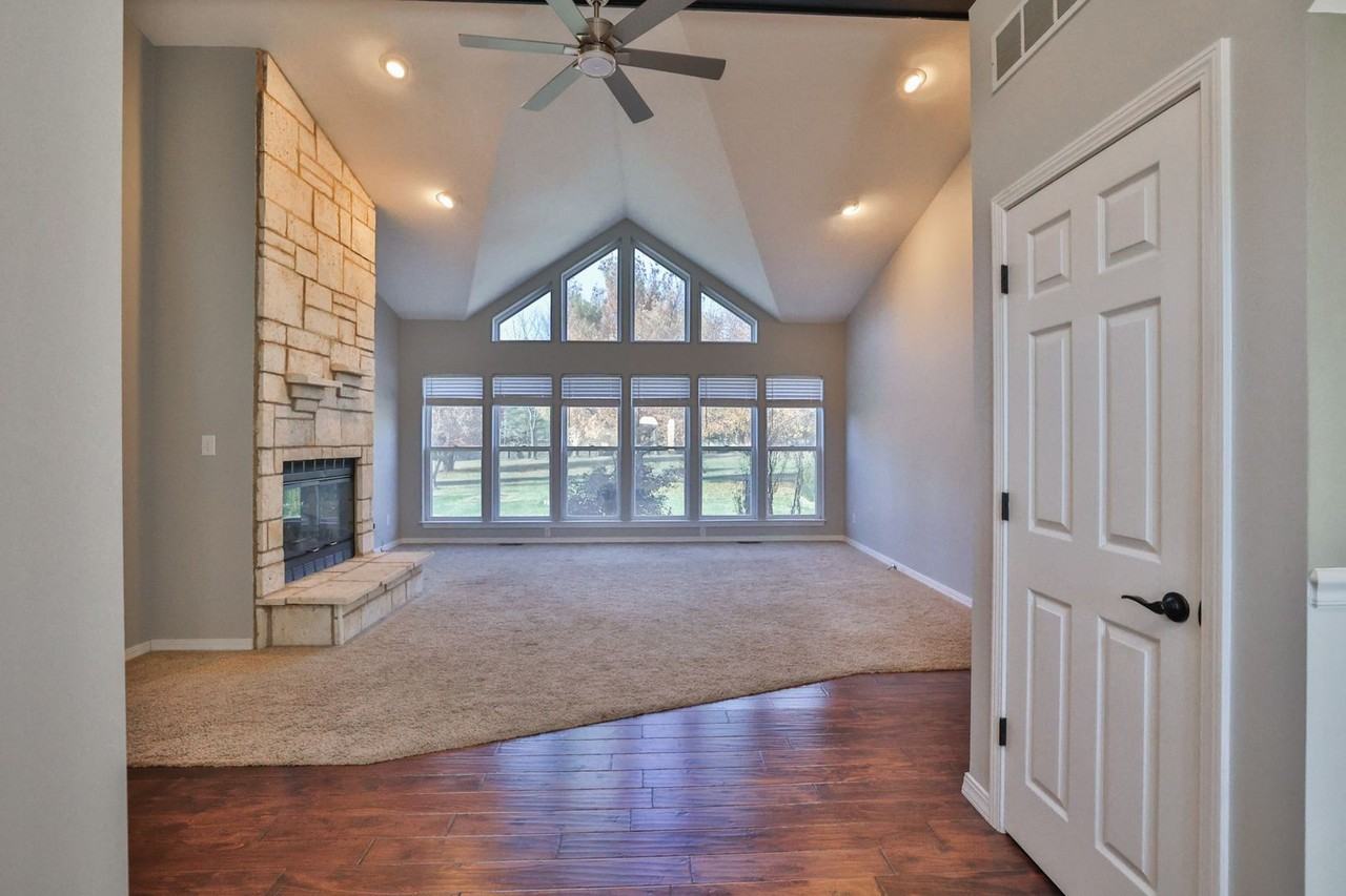 151 N Meadow Ridge Trl - Photo 7 of 50