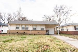 featured image of 1514 E 49th St