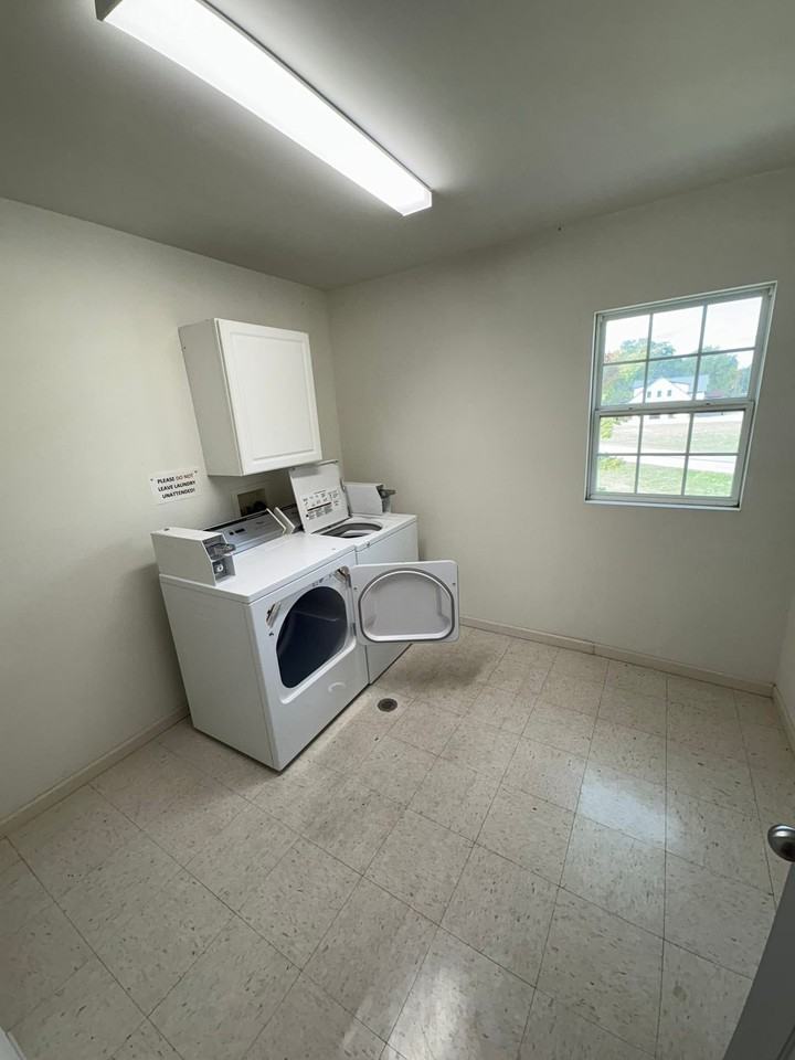 101 East South Street - Photo 6 of 6