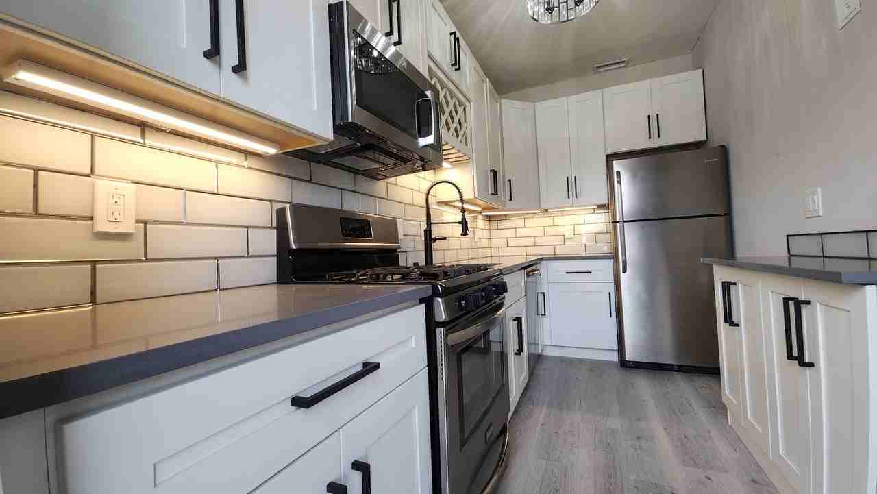 7507 Oxford Dr. - Photo 2 of 16