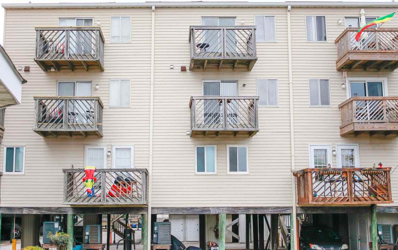 835 Little Bay Ave - Photo 4 of 25