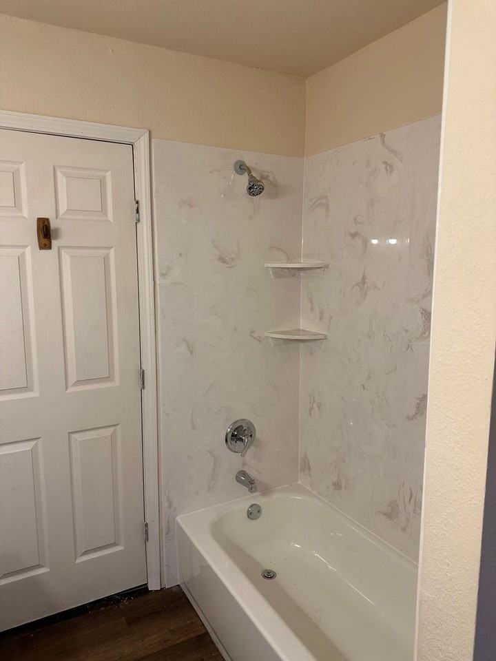 1104 Sherman St - Photo 4 of 10