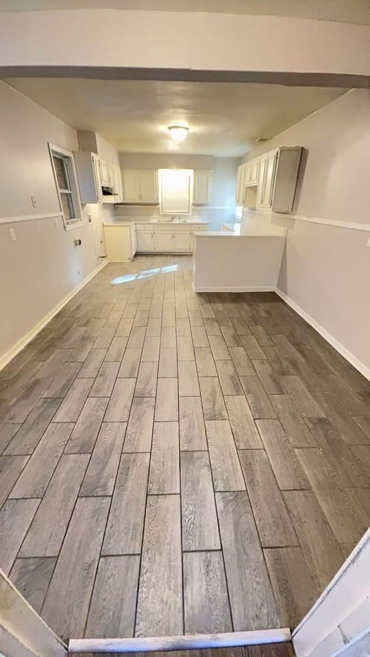 916 Crockett St - Photo 3 of 13