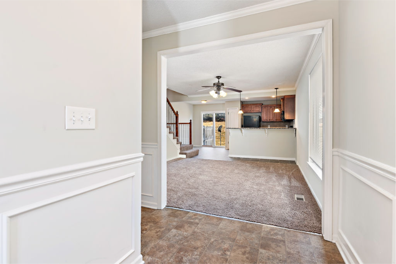 4324 N 106th Ter - Photo 2 of 31