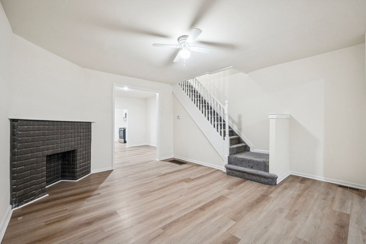 1003 S 53rd St - Photo 2 of 15