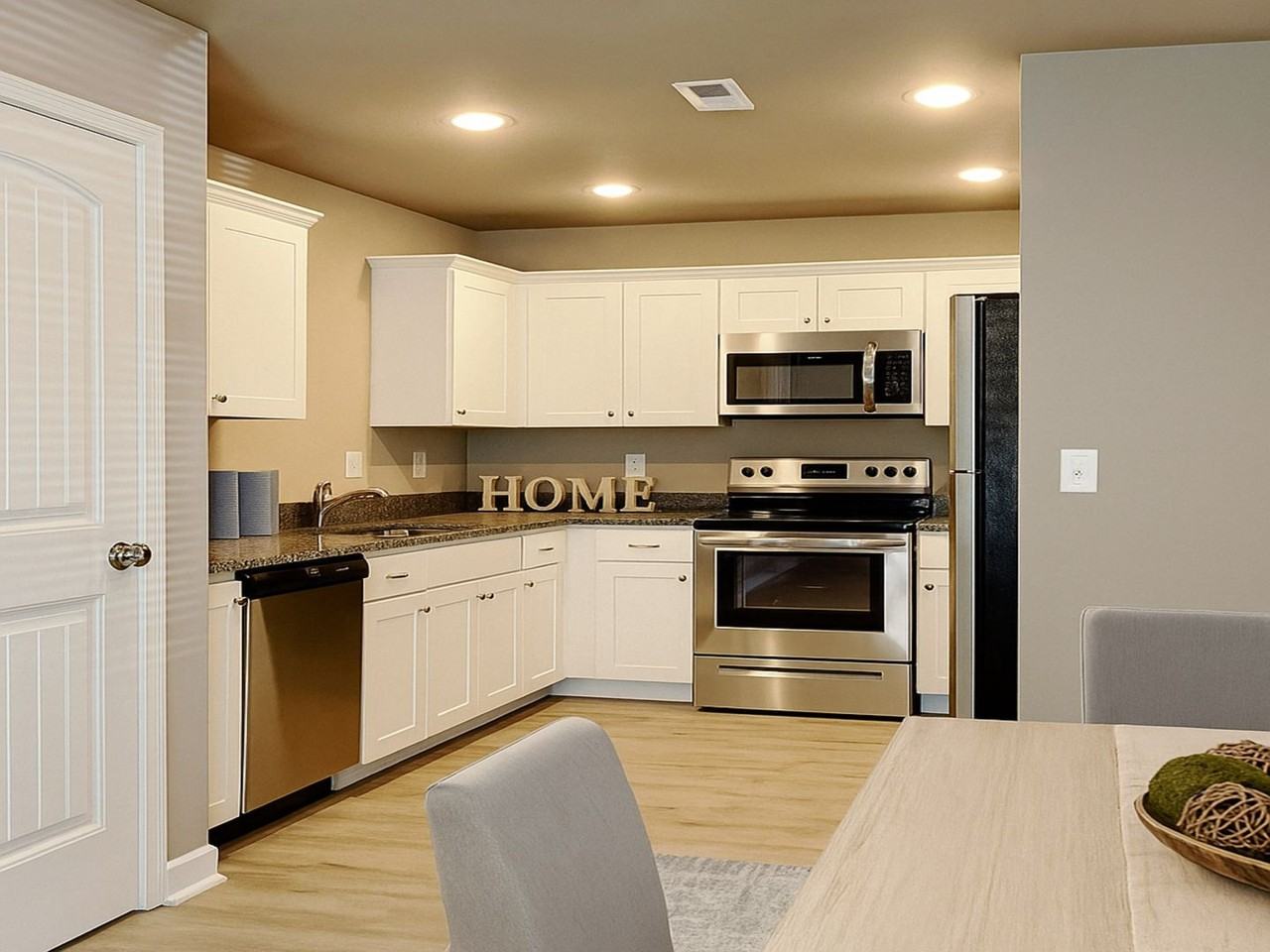 106 Sw Sunflower St - Photo 3 of 26