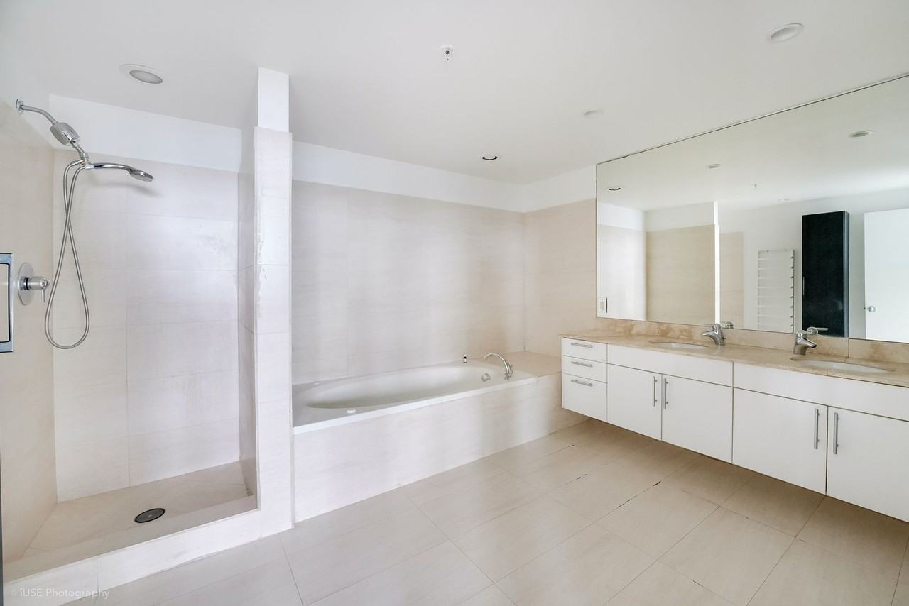 7929 West Dr - Photo 3 of 17