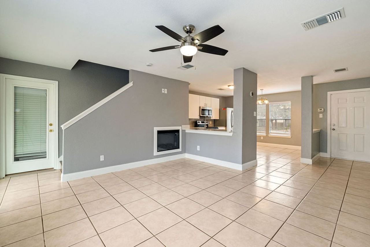 1516 Geoffs Dr - Photo 3 of 18