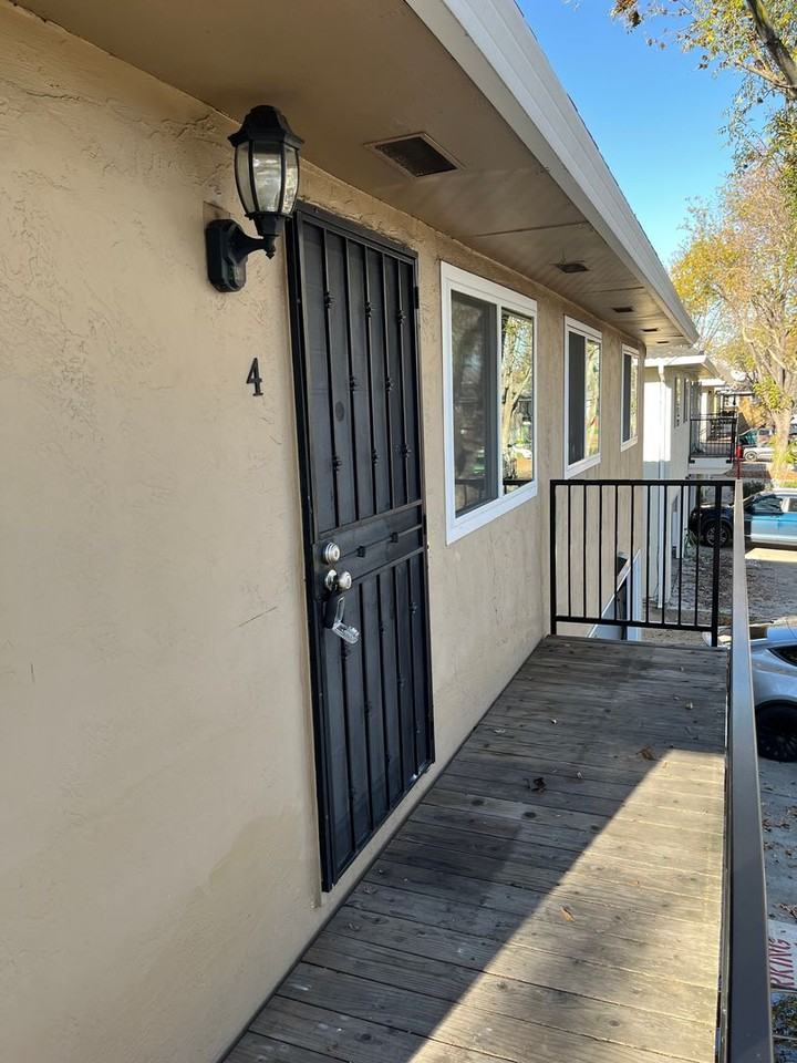 782 Warring Dr #4 - Photo 2 of 18