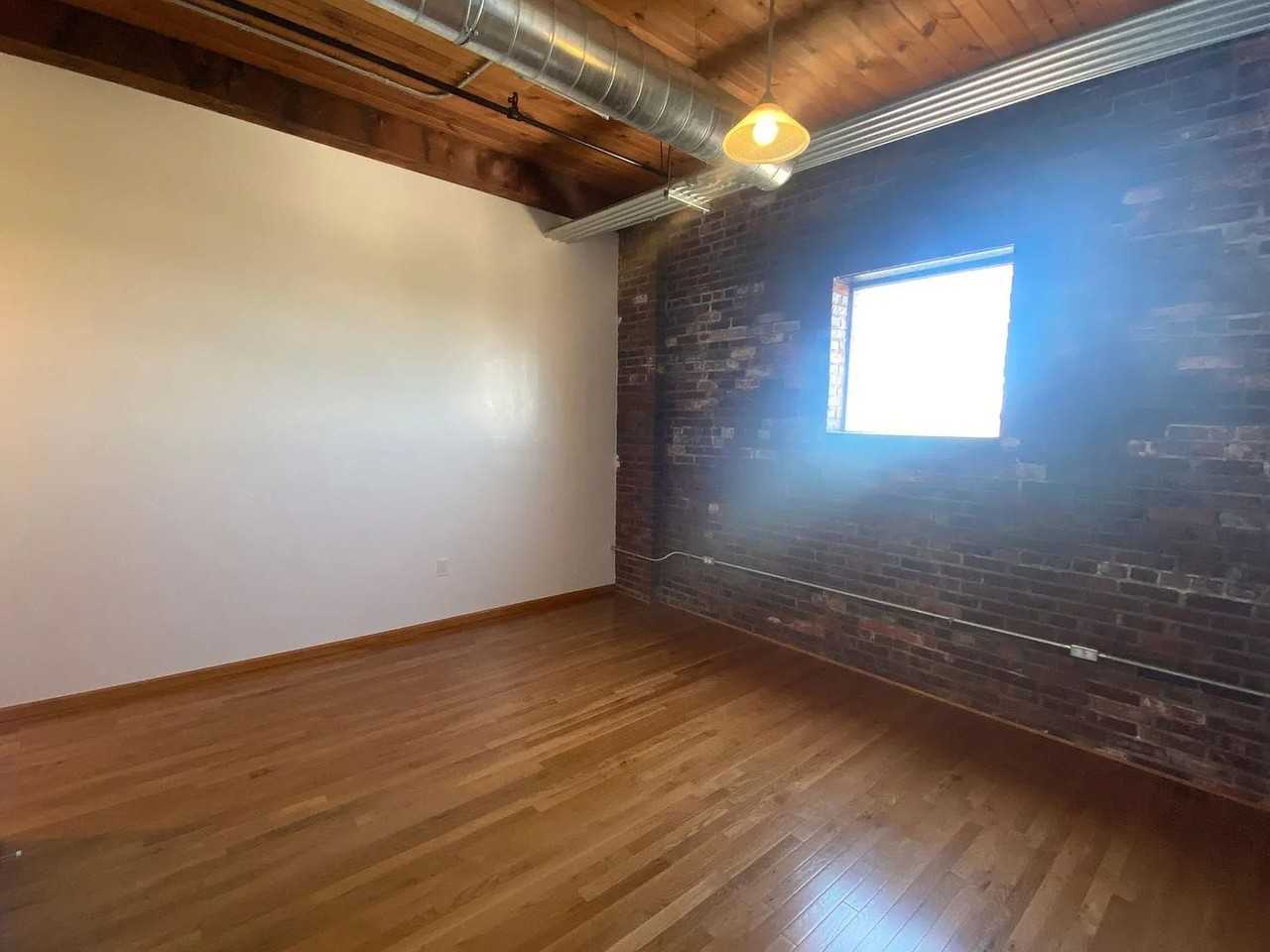 111 NORTH MAIN - Photo 2 of 19