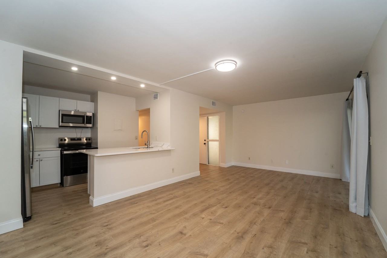 21 Cristina Ct - Photo 6 of 30