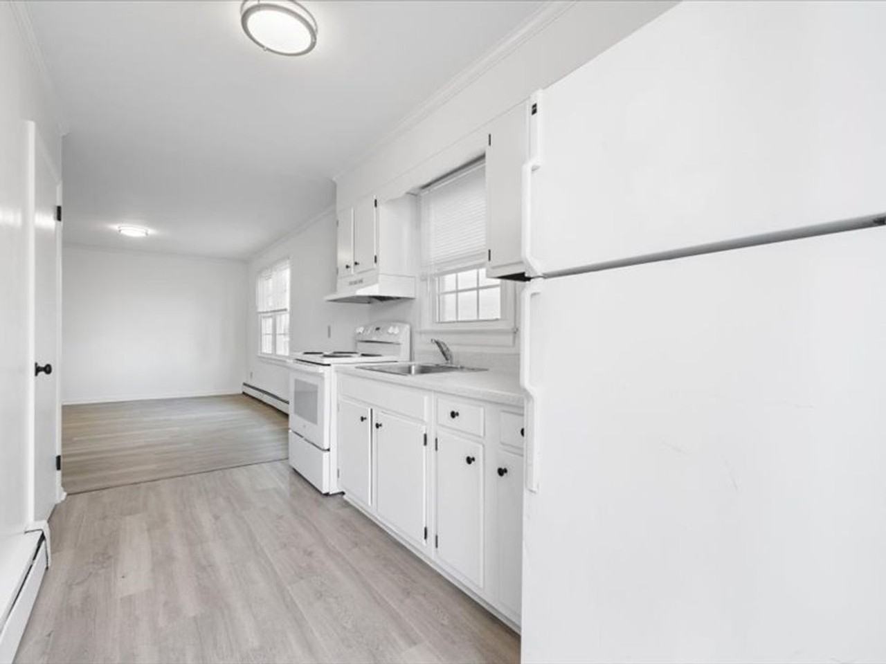 447 S Main - Photo 3 of 29