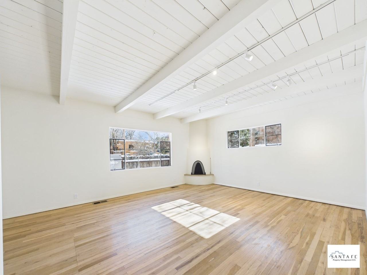 806 Waldo St - Photo 7 of 19